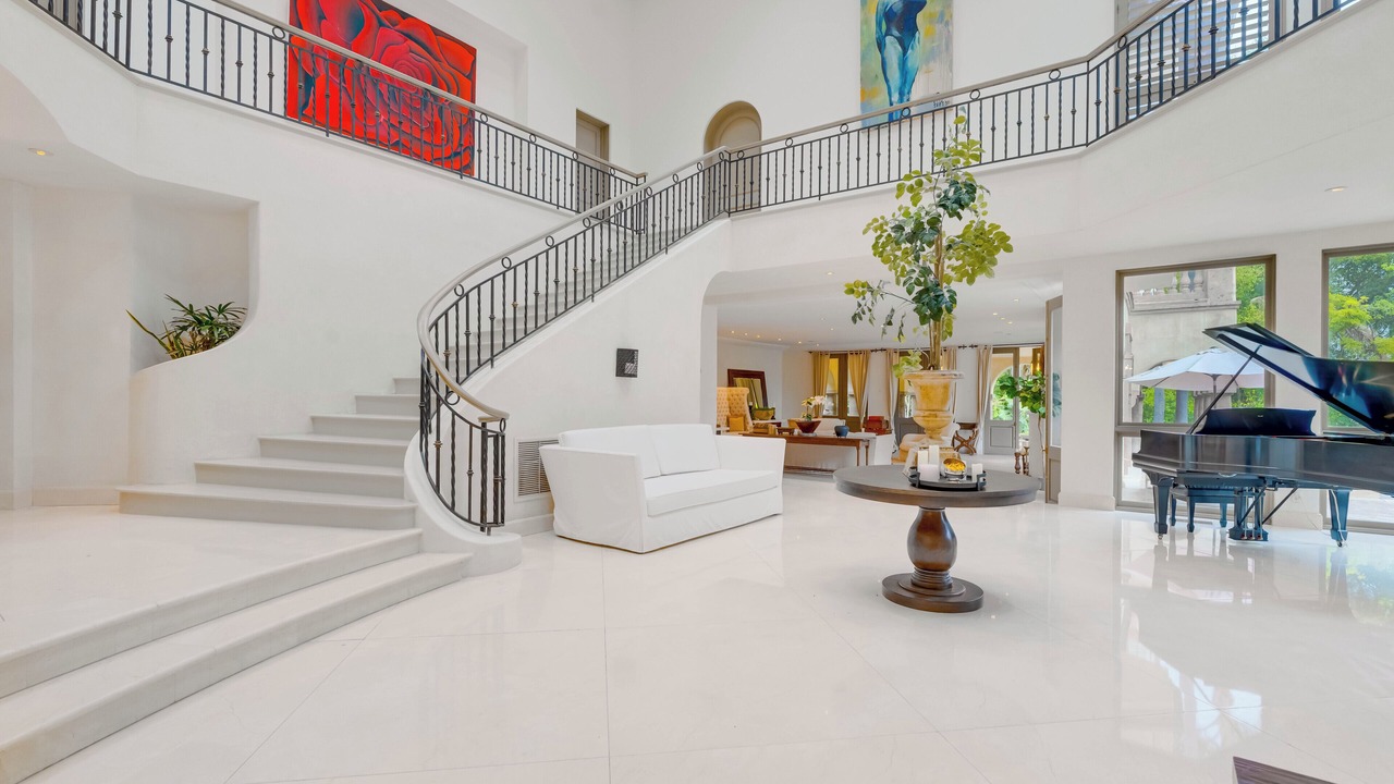 Photo of Others in Holmby Hills