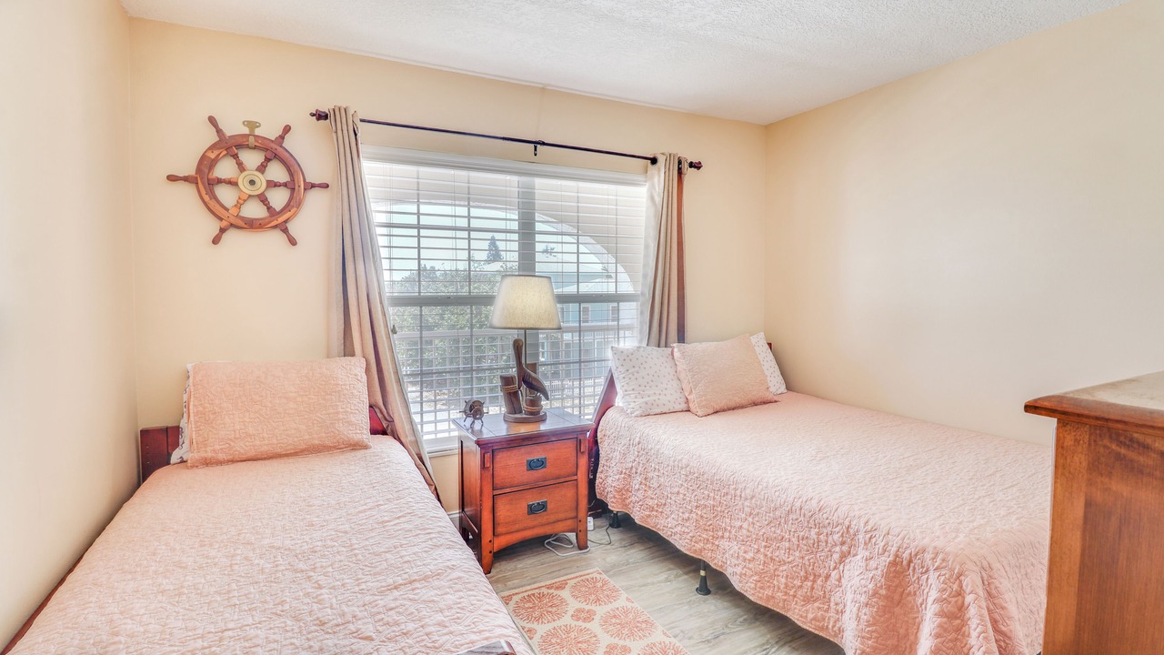 Photo of Bedroom in Point East