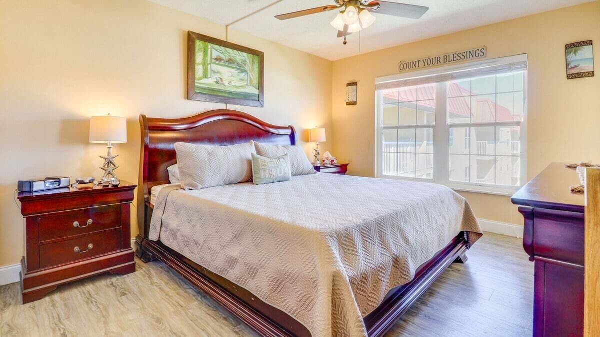 Photo of Bedroom in Point East
