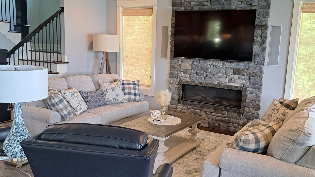 Photo of Livingroom in Wedowee