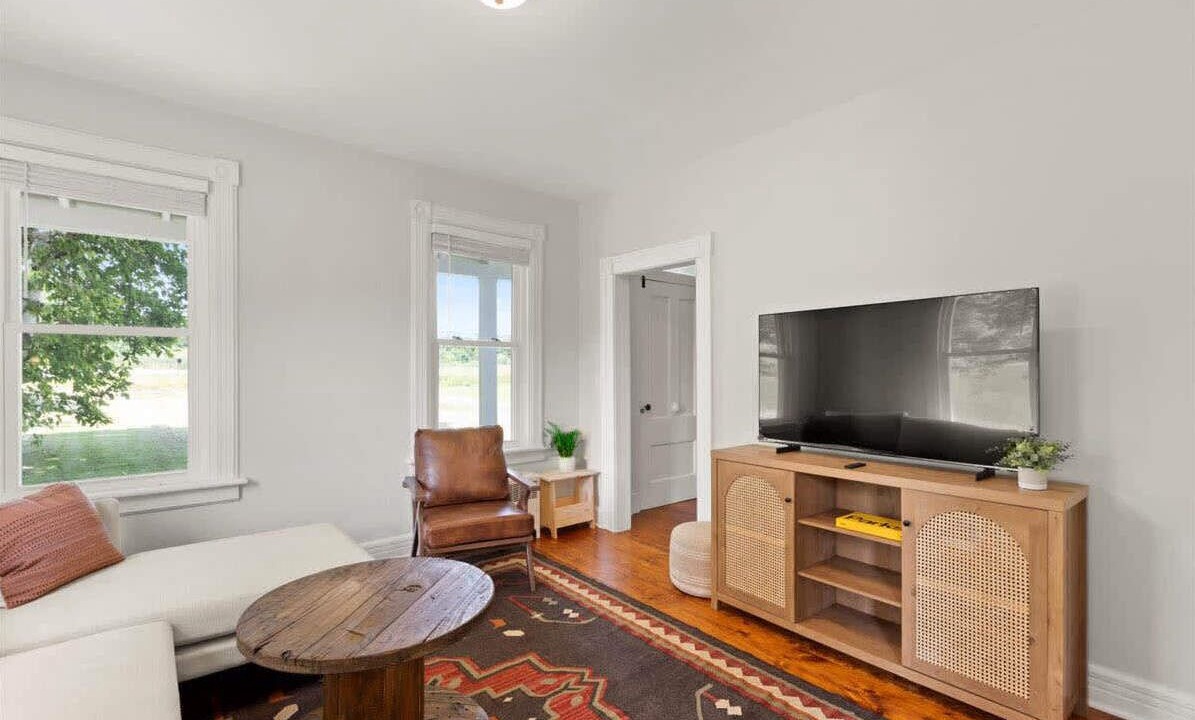 Photo of Livingroom in Hudson