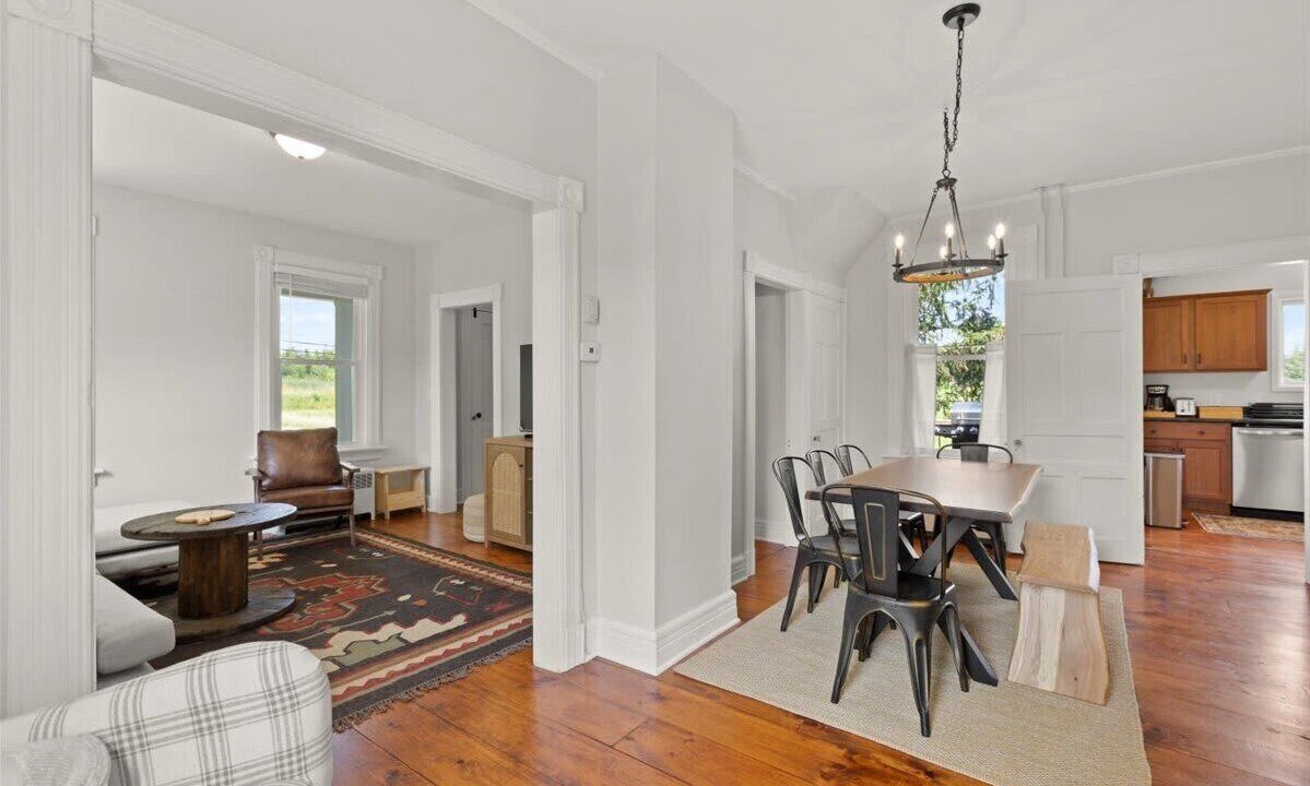 Photo of Livingroom in Hudson
