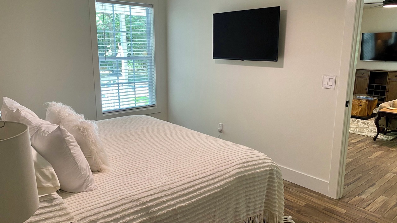 Photo of Bedroom in Lee County
