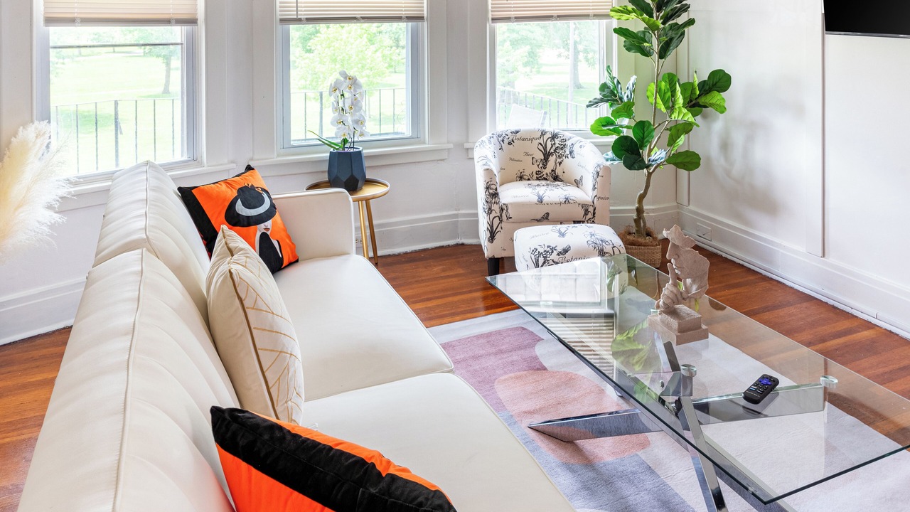 Photo of Livingroom in Athol Springs