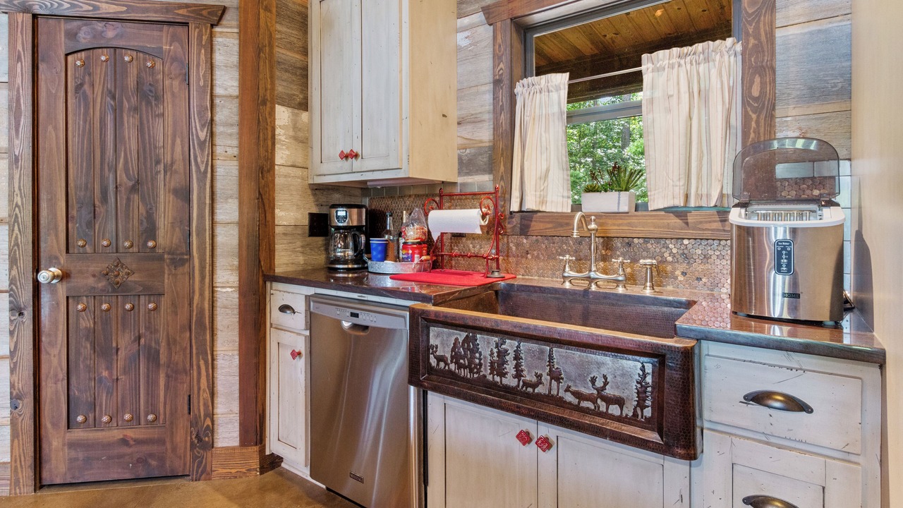 Photo of Kitchen in Clinton