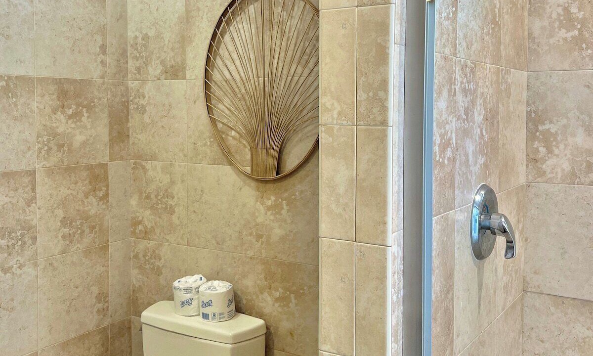 Photo of Bathroom in Lauderdale Beach