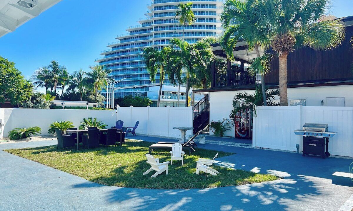 Photo of Outdoor in Lauderdale Beach