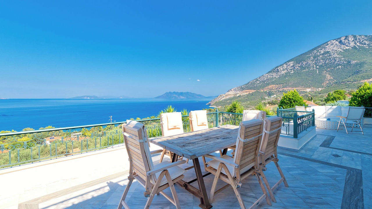 Photo of Outdoor in Melissopetra