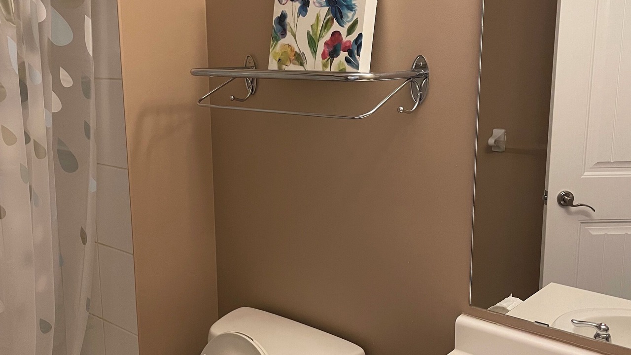 Photo of Bathroom in Halton Regional Municipality