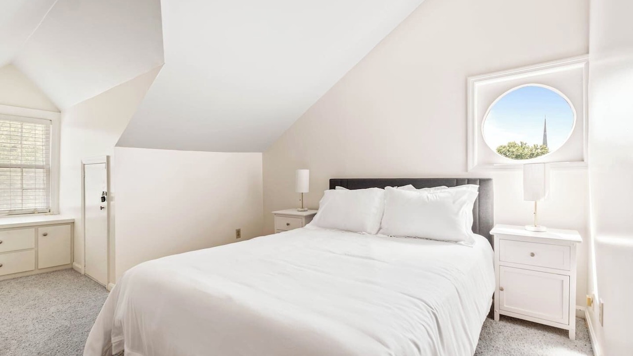 Photo of Bedroom in Montgomery