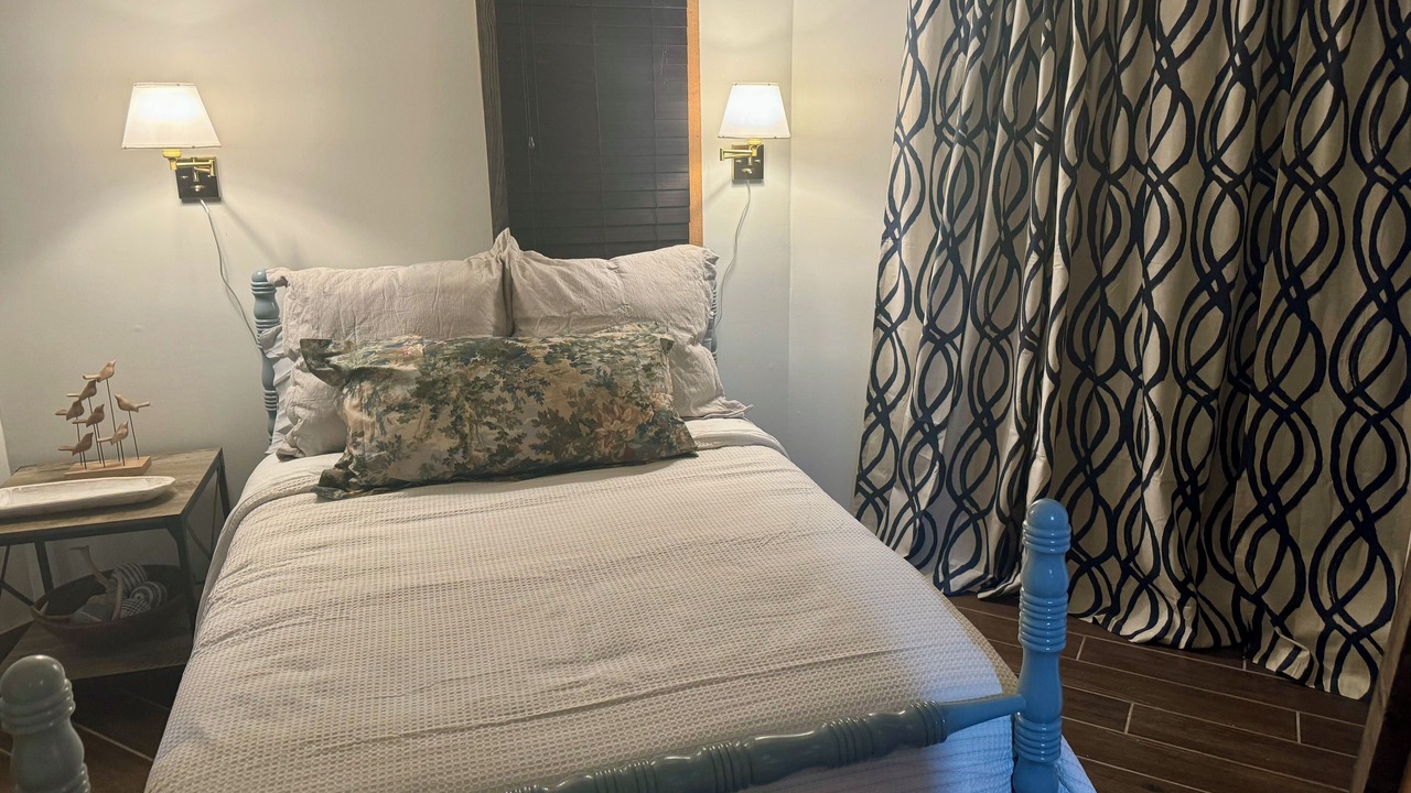 Photo of Bedroom in Pope