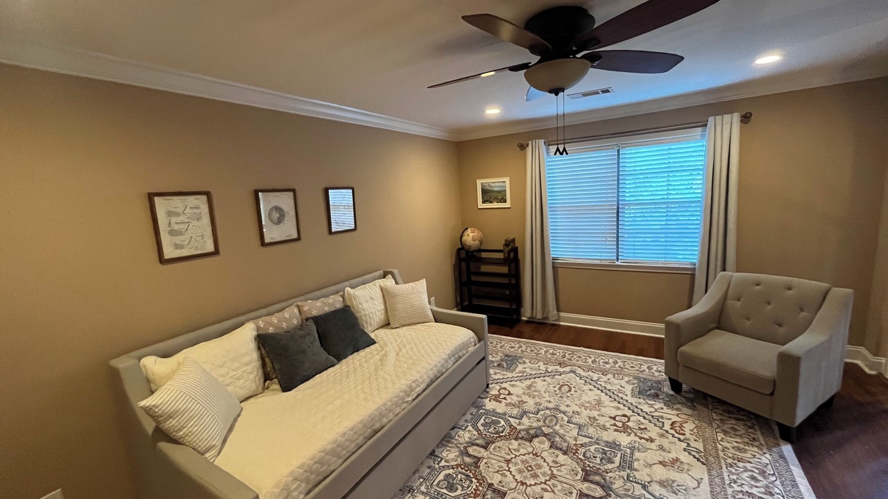 Photo of Livingroom in Auburn - Opelika