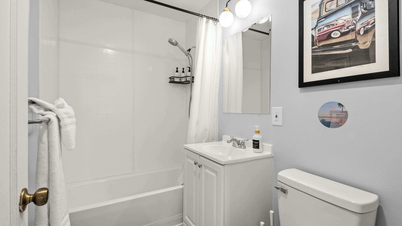 Photo of Bathroom in Cambrian Park