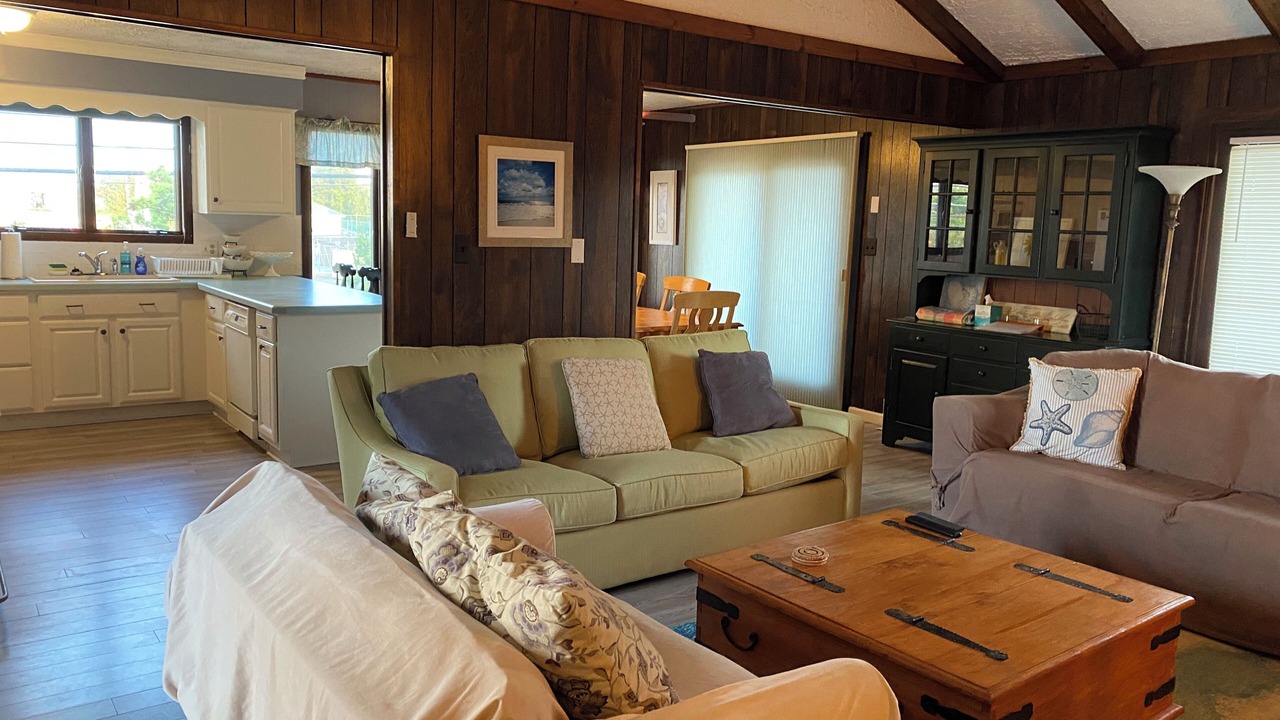 Photo of Livingroom in Loveladies