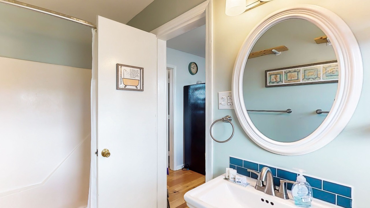Photo of Bathroom in Ocean City Beach