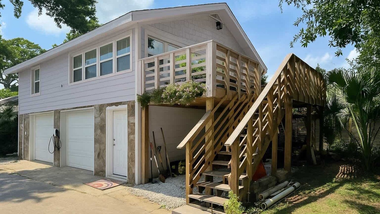Photo of Outdoor in East Hill