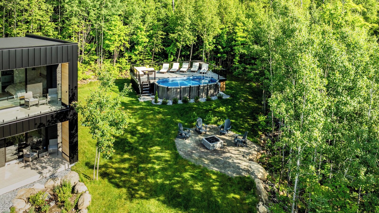 Photo of Patio Balcony in Petite-Riviere-Saint-Francois