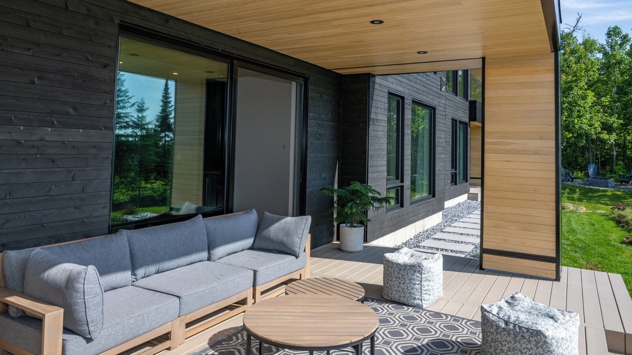 Photo of Patio Balcony in Petite-Riviere-Saint-Francois