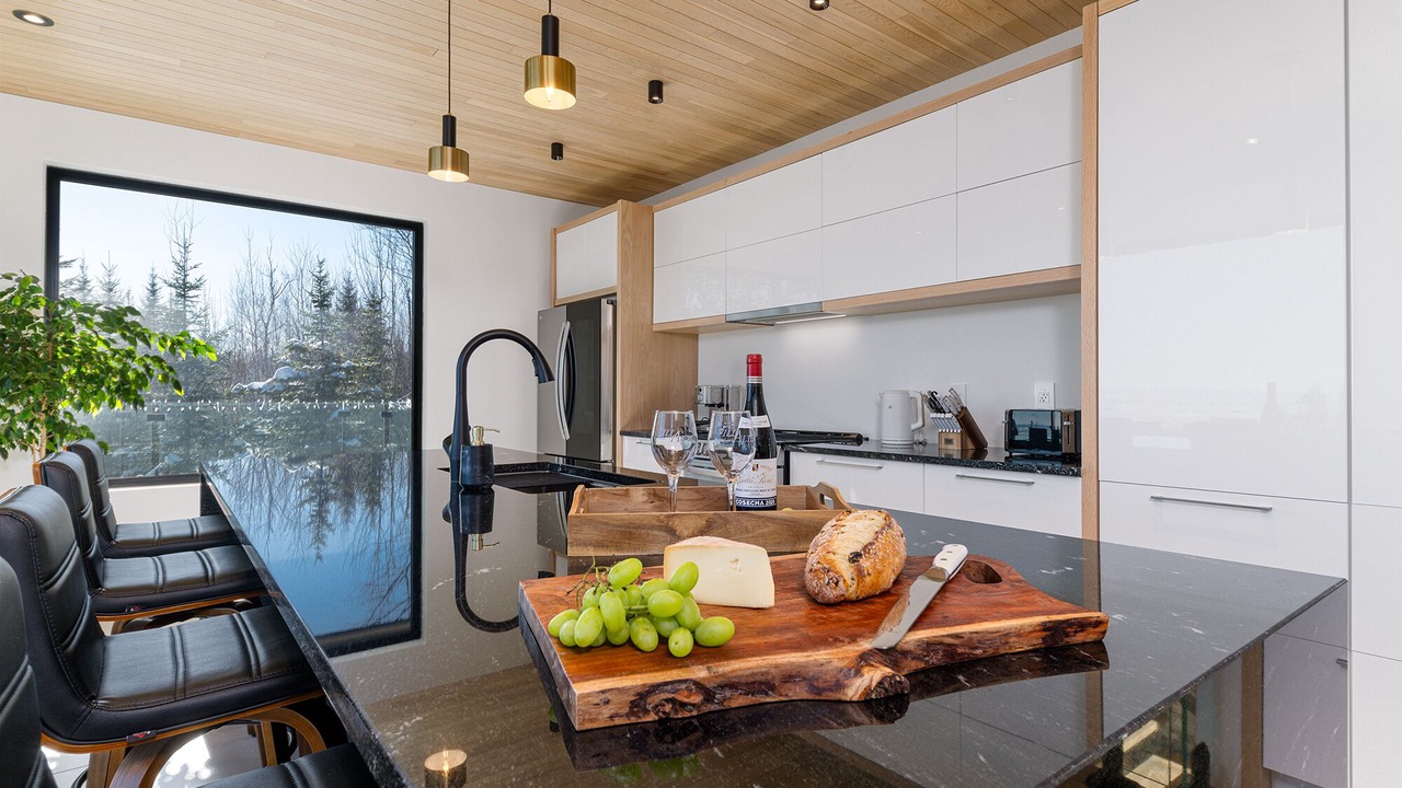 Photo of Kitchen in Petite-Riviere-Saint-Francois