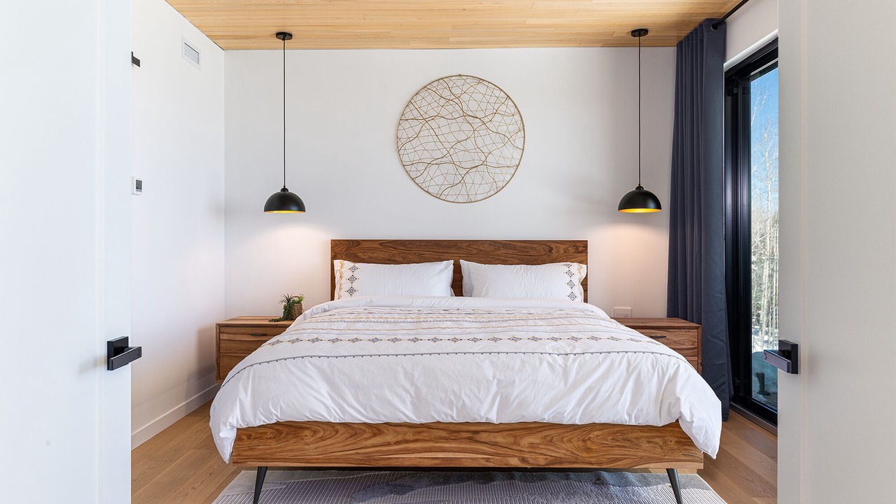 Photo of Bedroom in Petite-Riviere-Saint-Francois