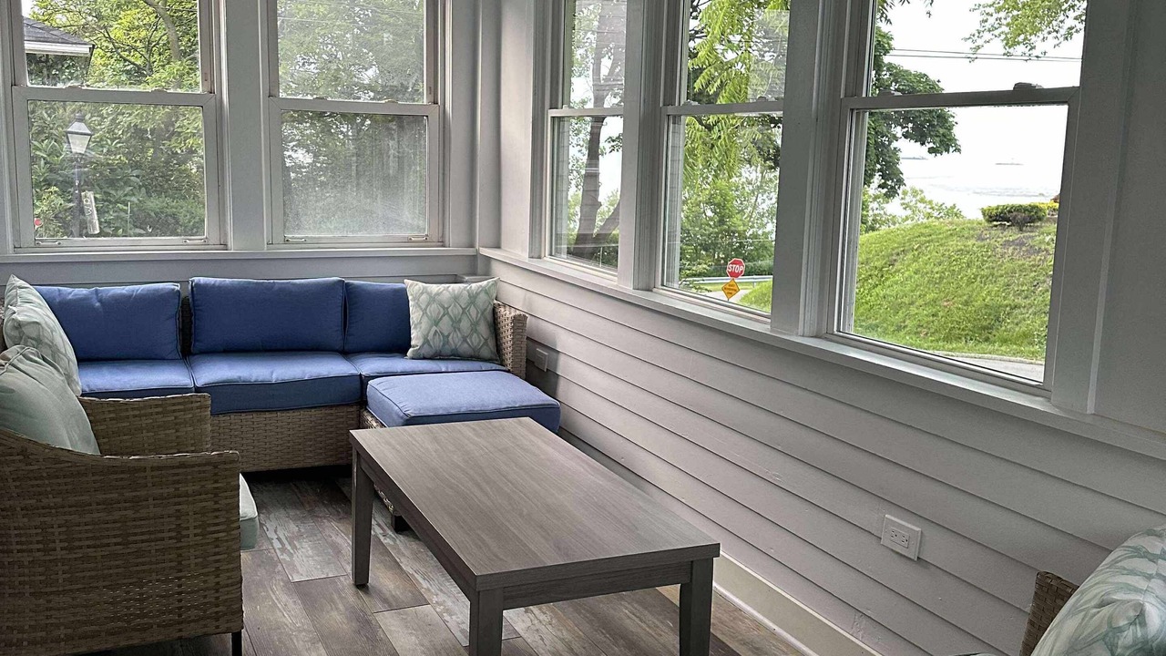 Photo of Livingroom in Fairport Harbor