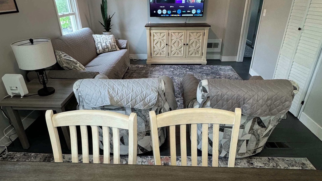 Photo of Livingroom in Fairport Harbor