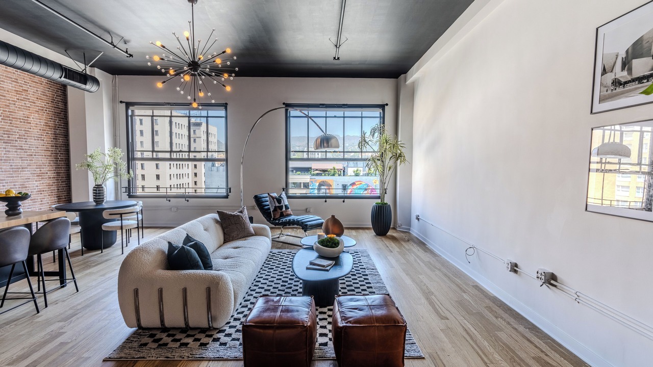 Photo of Livingroom in Hollywood