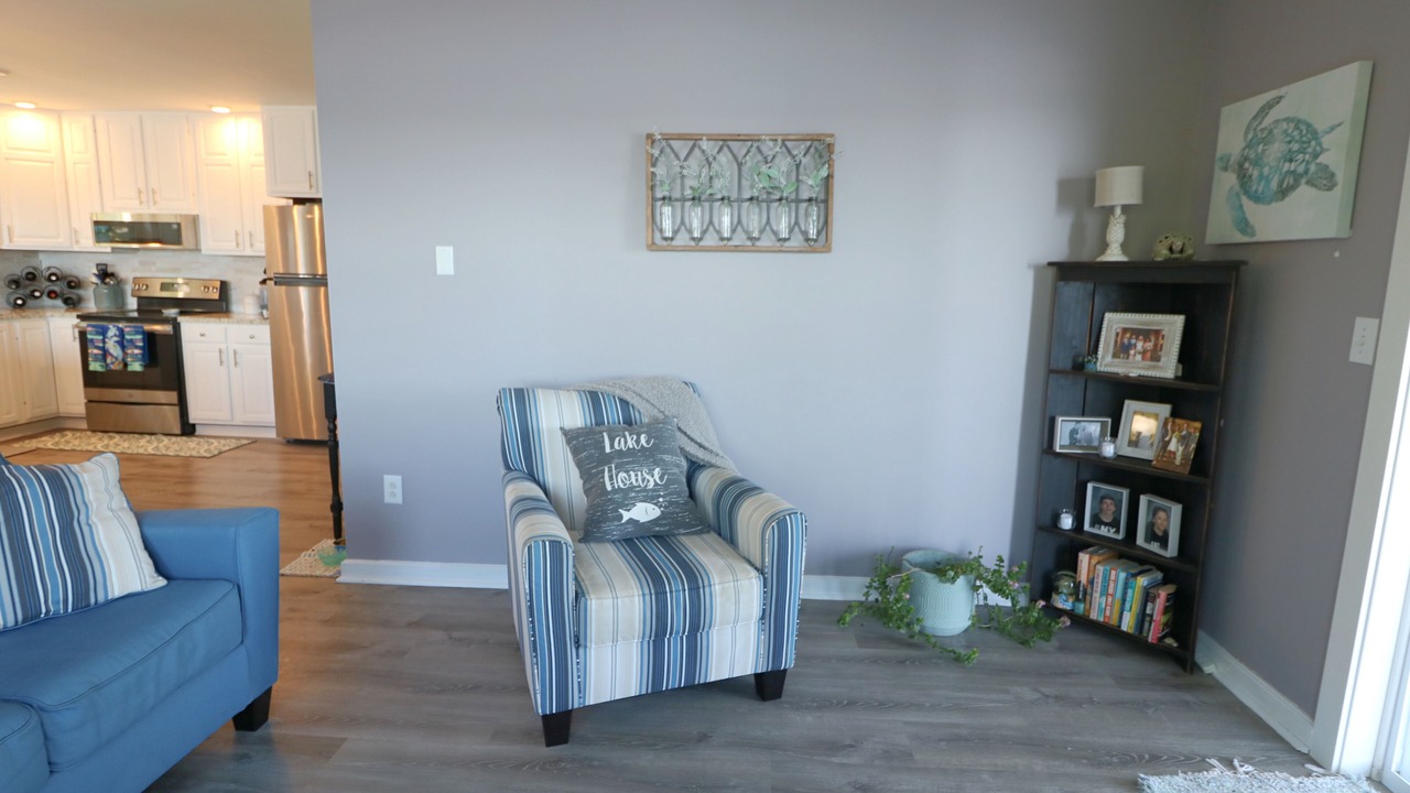 Photo of Livingroom in Jamestown
