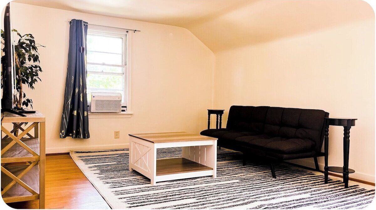 Photo of Livingroom in Eggertsville