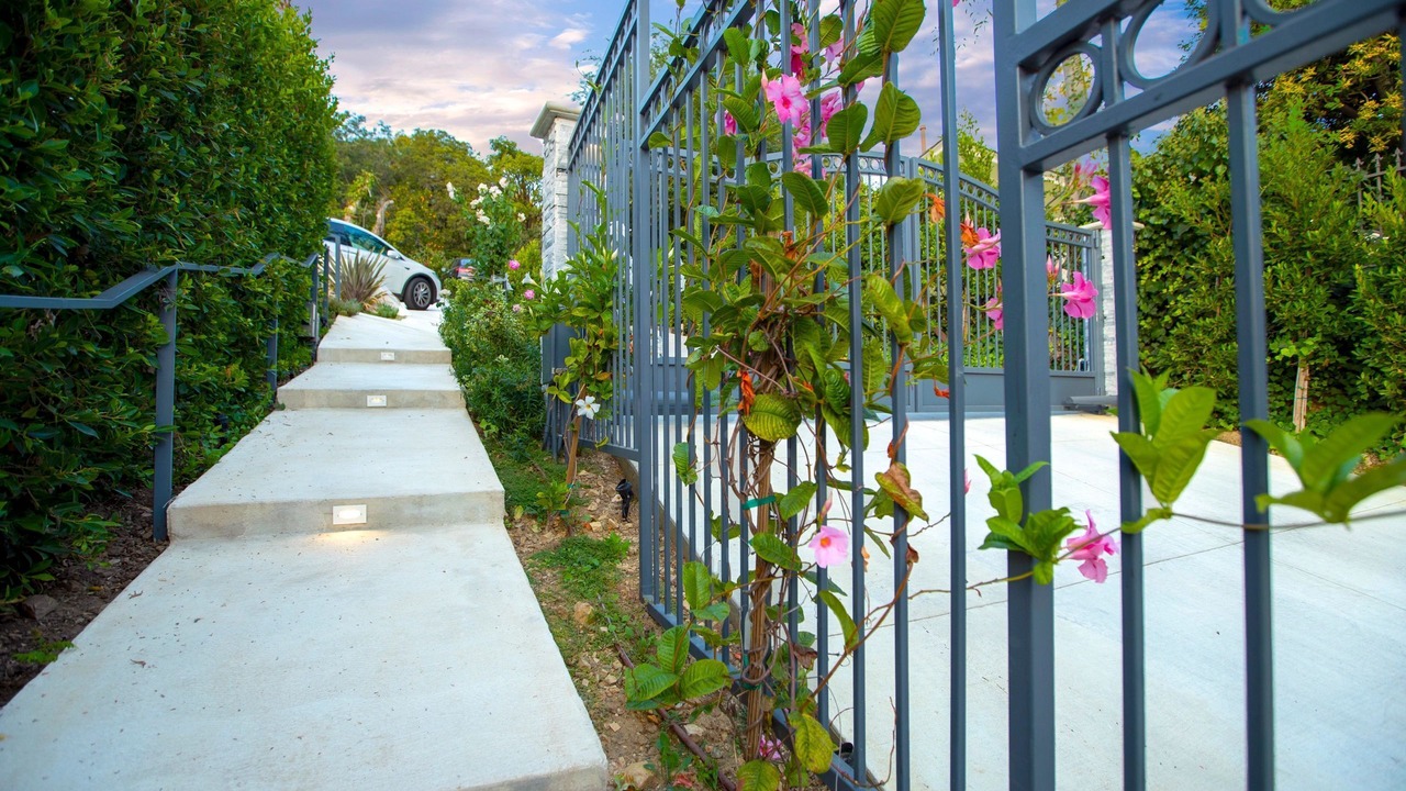Photo of Outdoor in Bel Air