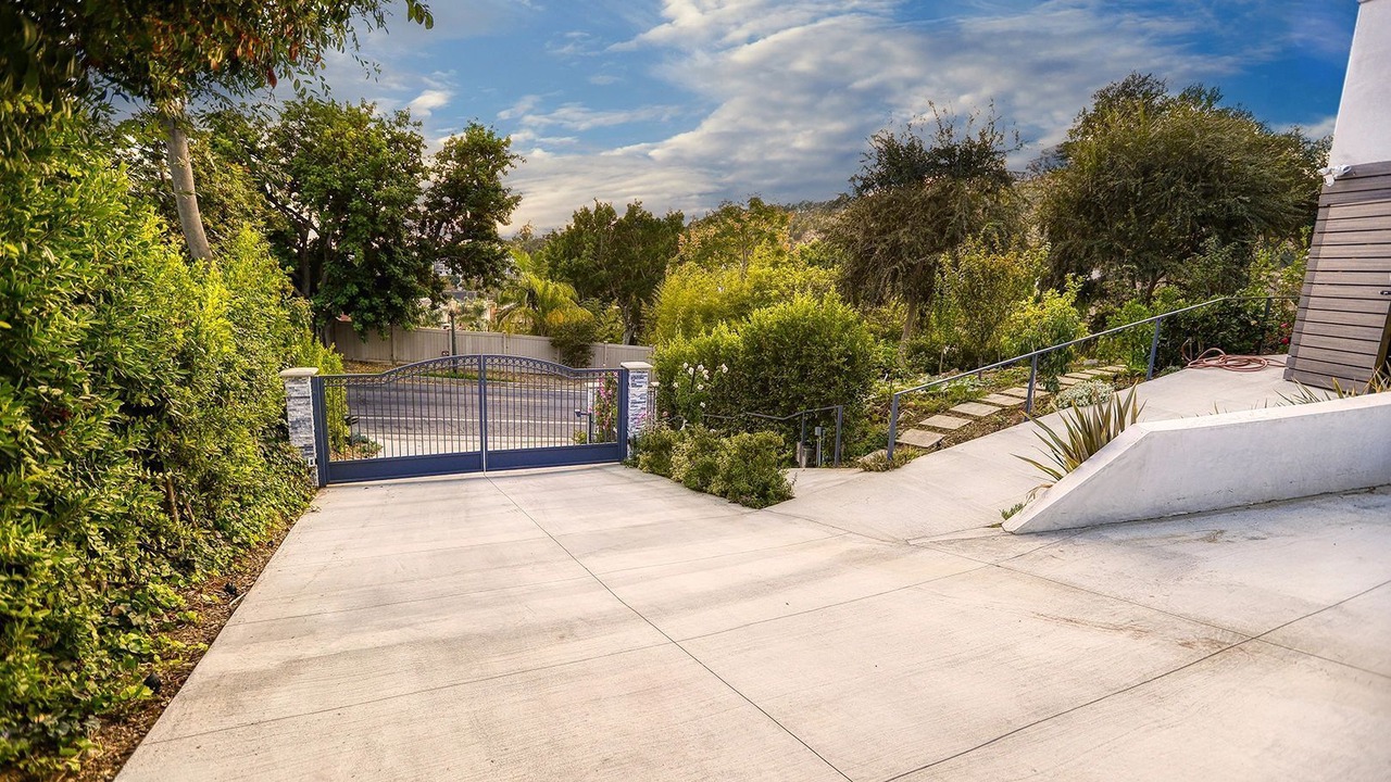 Photo of Outdoor in Bel Air
