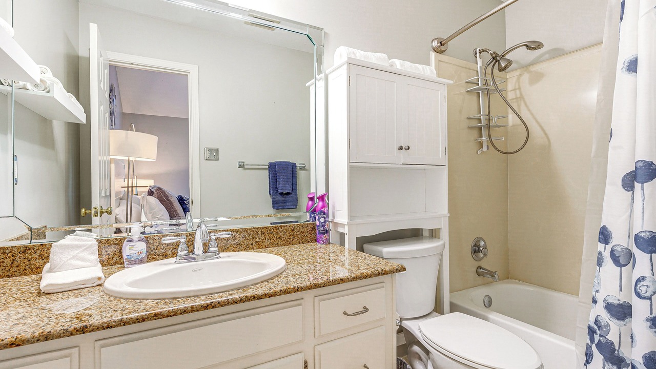 Photo of Bathroom in Mobile