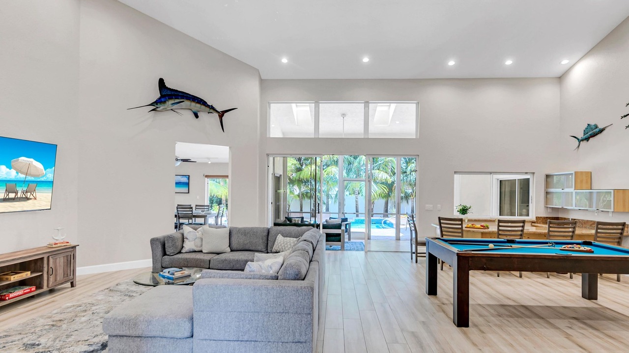 Photo of Livingroom in Harbor Beach
