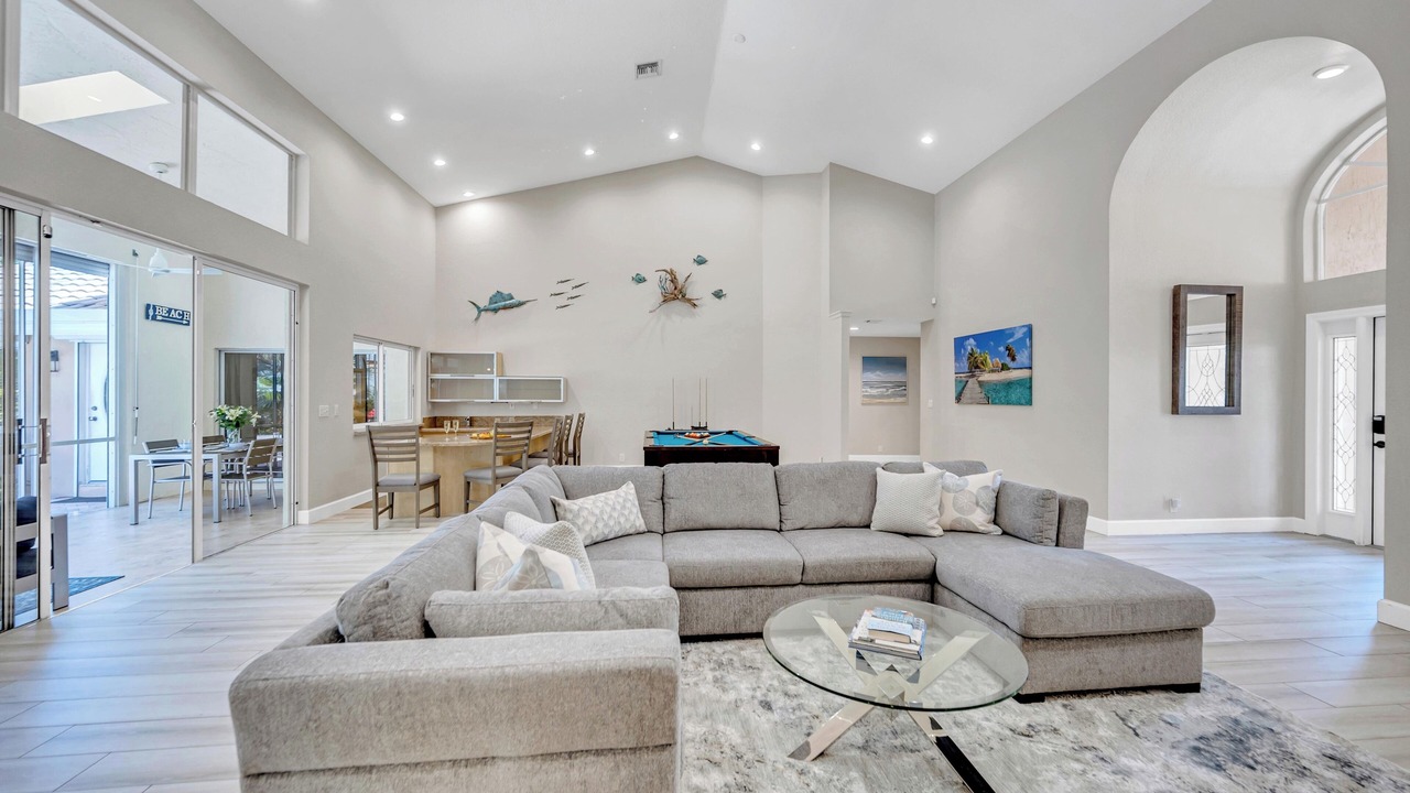 Photo of Livingroom in Harbor Beach