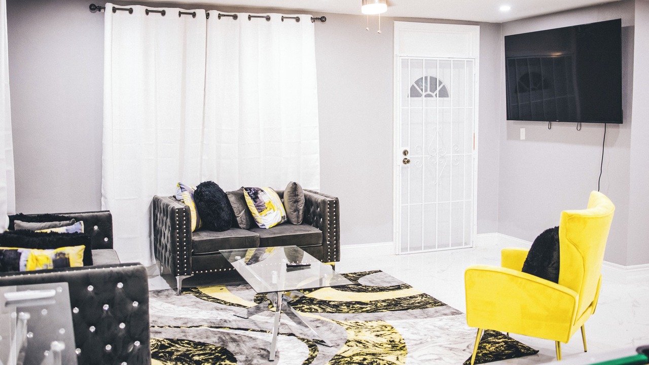 Photo of Livingroom in Nassau