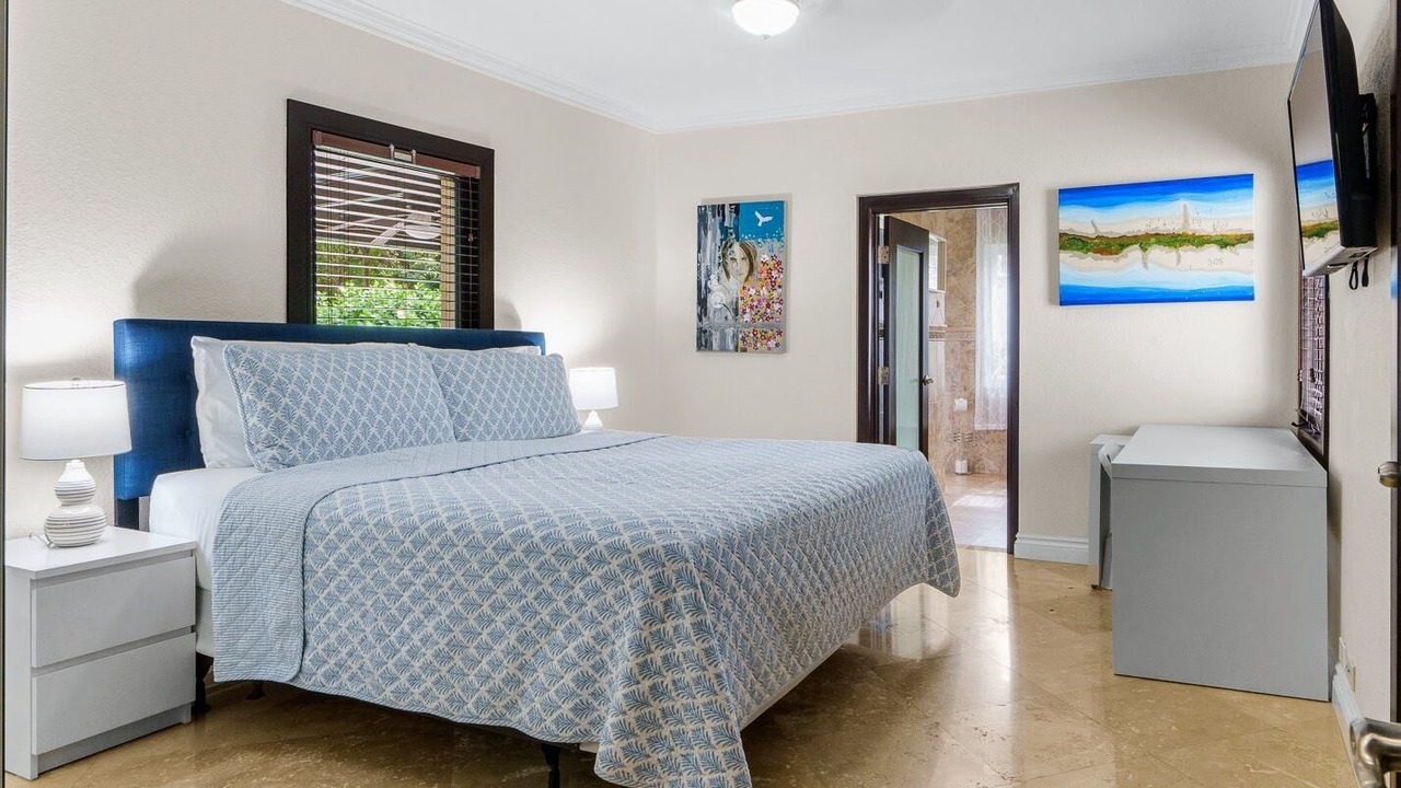 Photo of Bedroom in South Lake