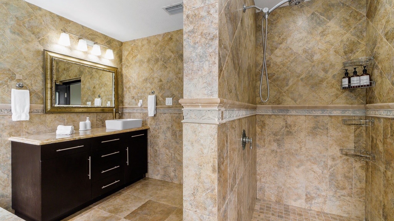 Photo of Bathroom in South Lake