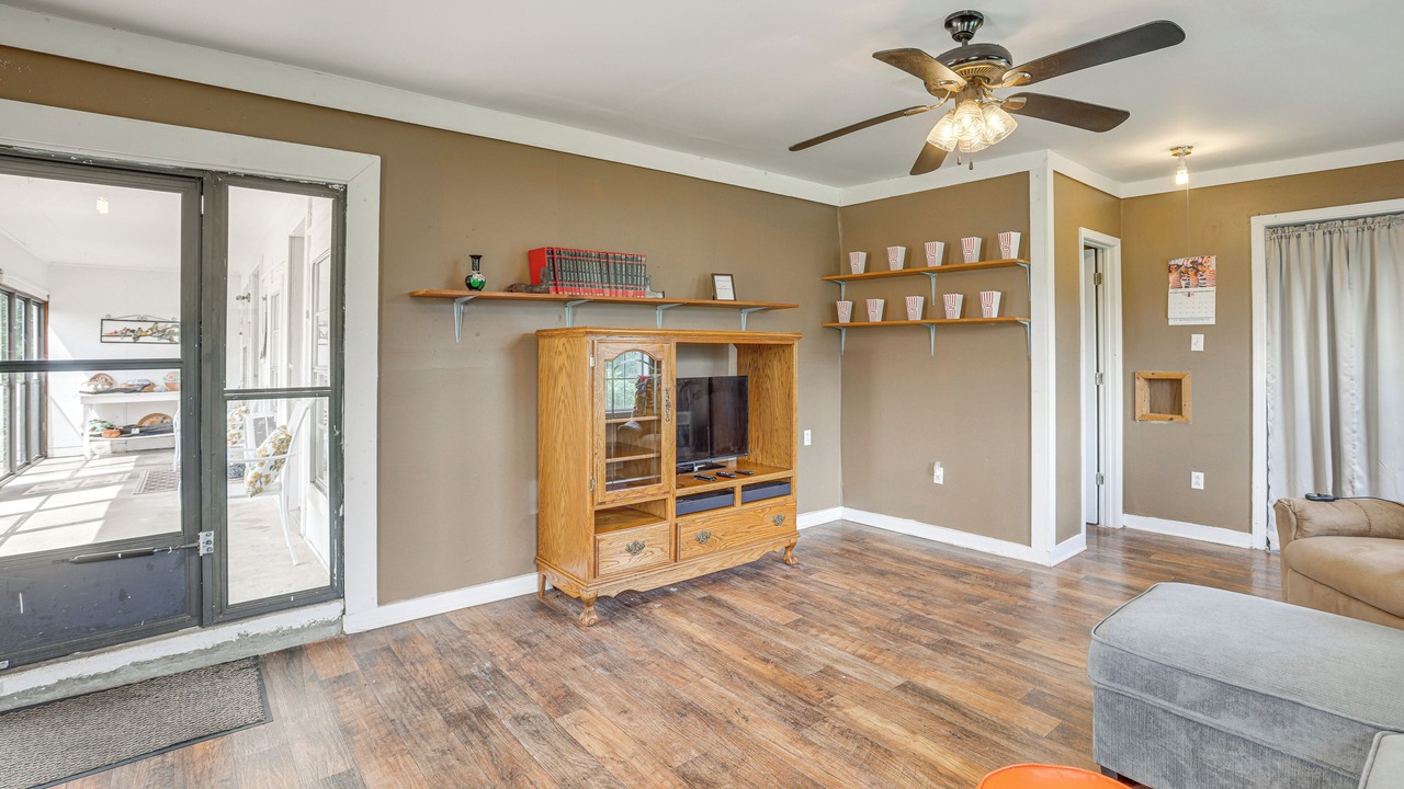 Photo of Livingroom in Stanton