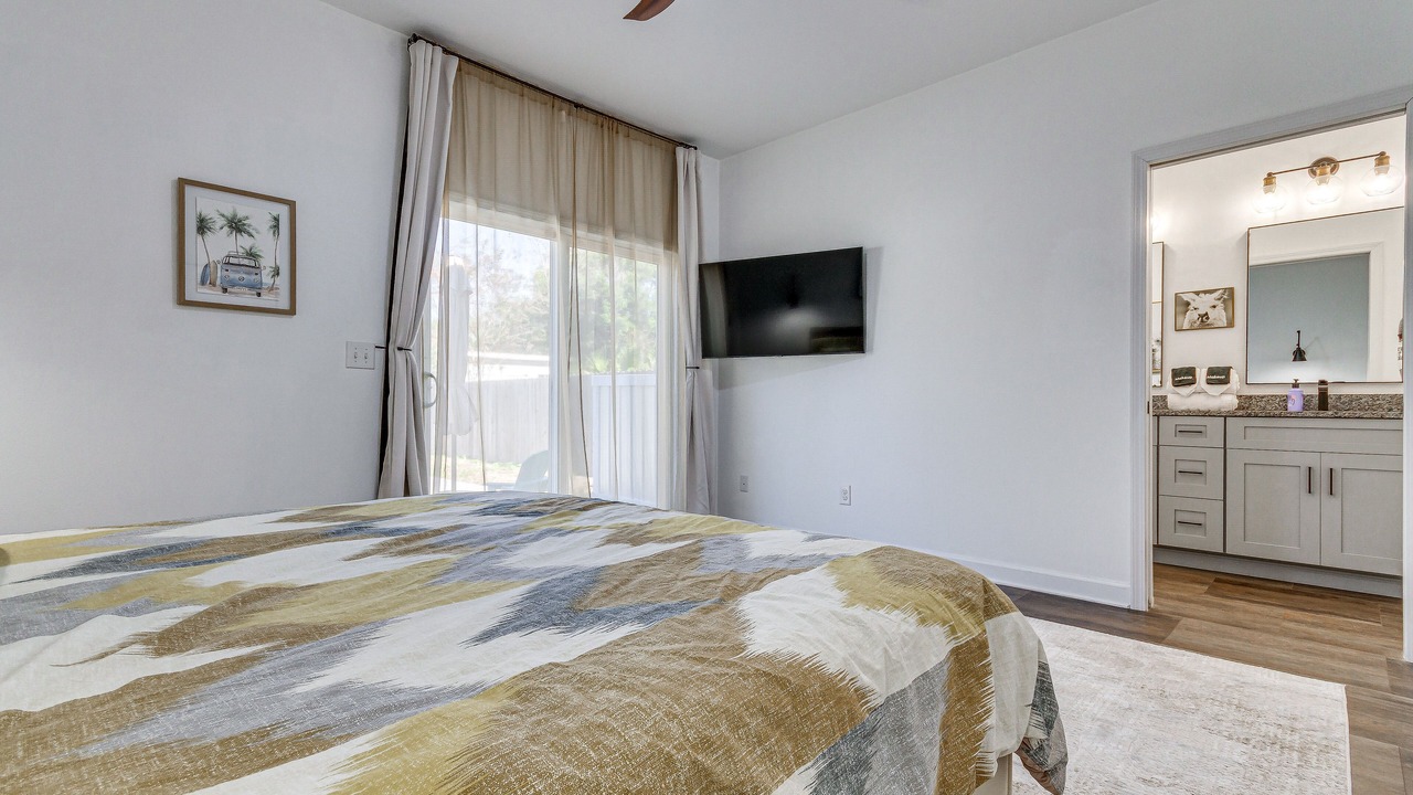 Photo of Bedroom in Downtown