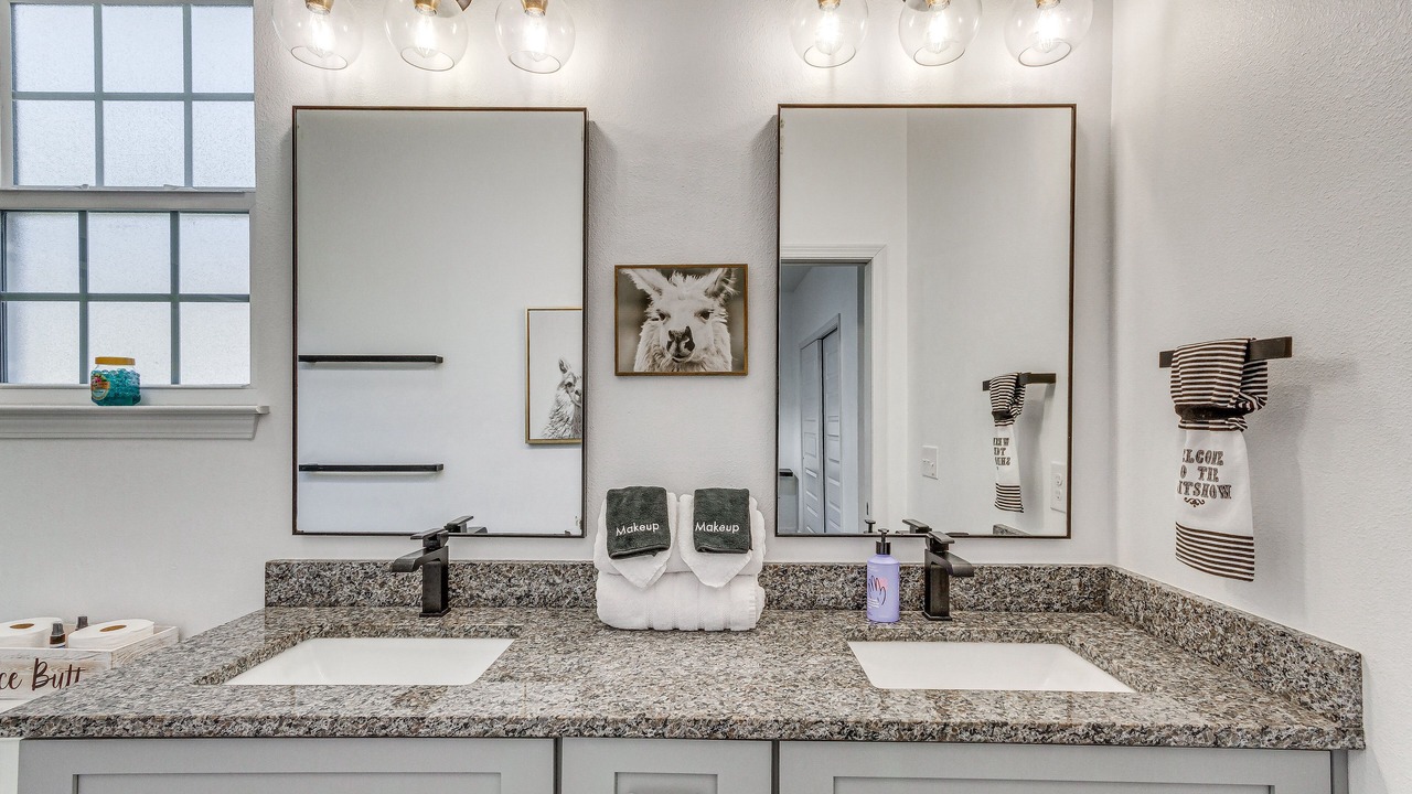 Photo of Bathroom in Downtown