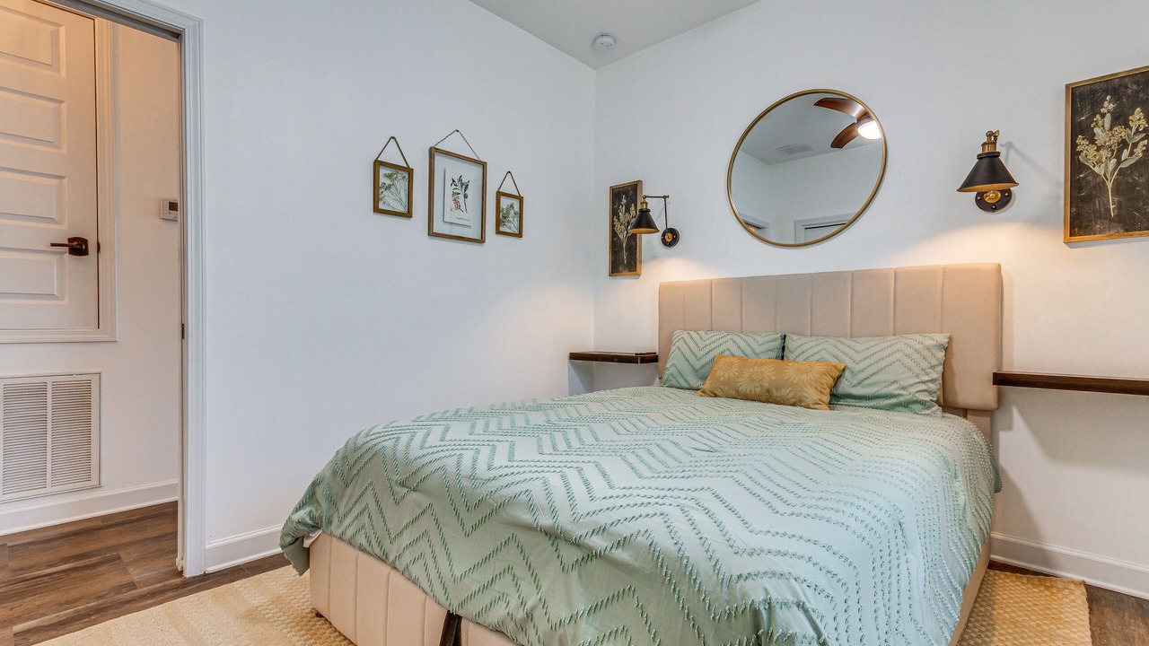 Photo of Bedroom in Downtown