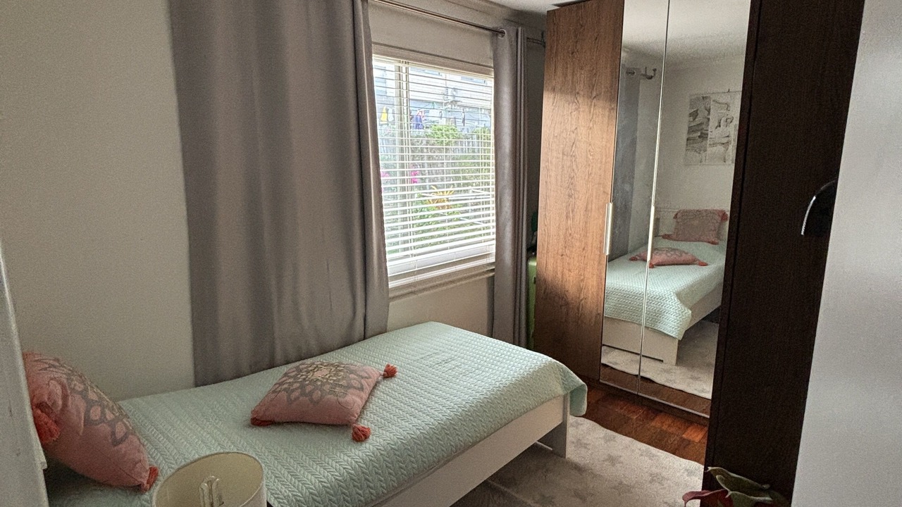 Photo of Bedroom in Woodridge