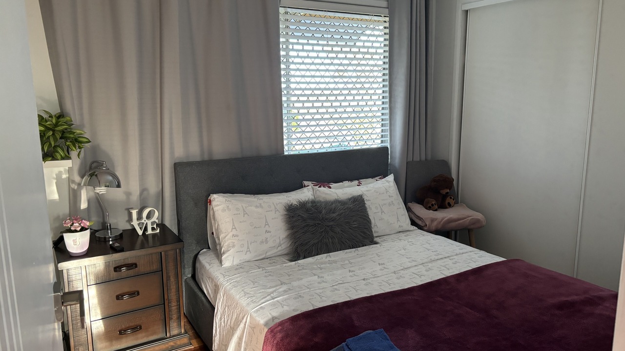 Photo of Bedroom in Woodridge