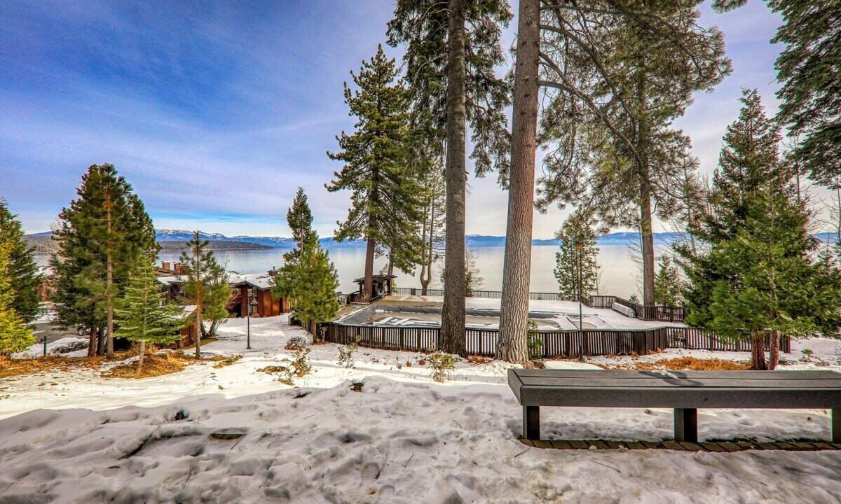 Photo of Others in Tahoe Tavern