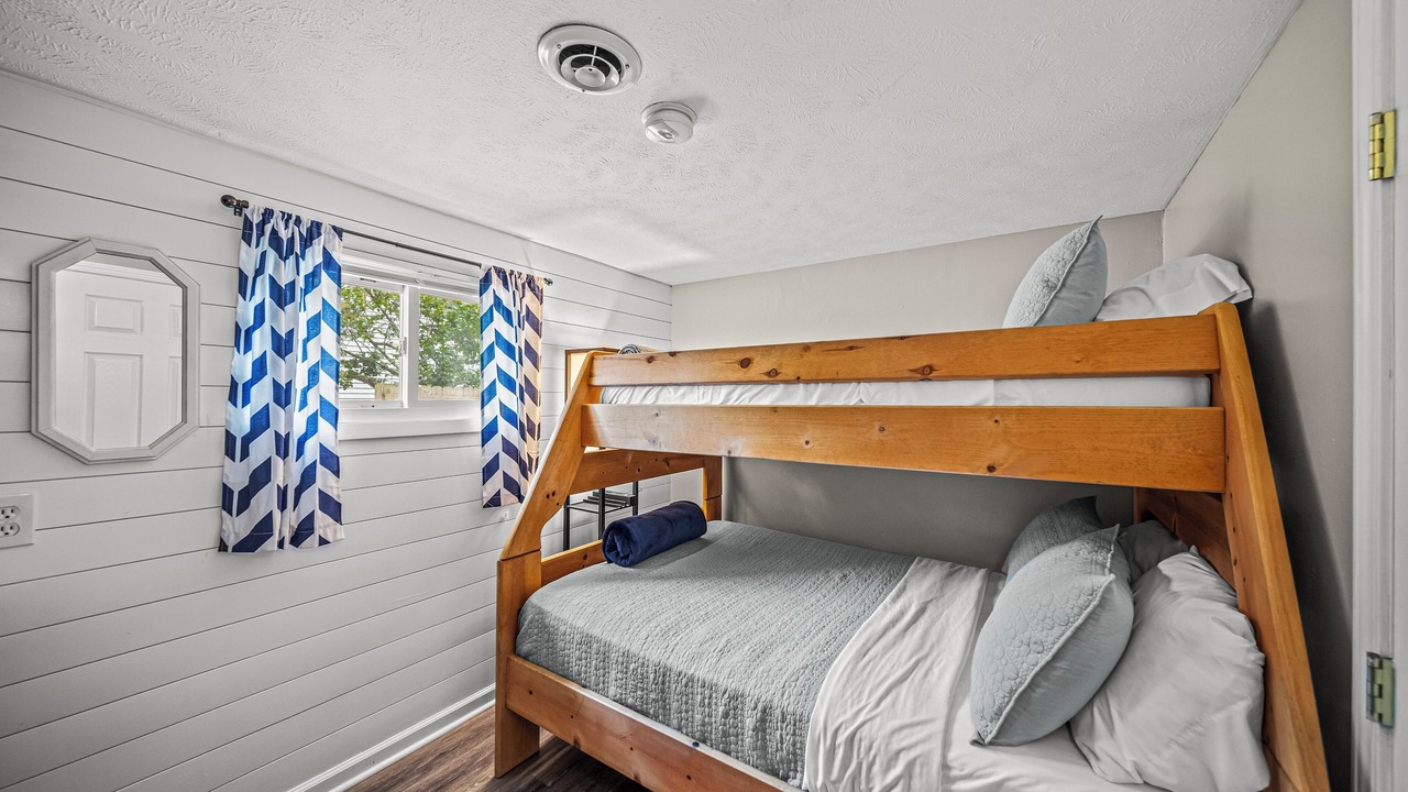 Photo of Bedroom in Geneva-on-the-Lake