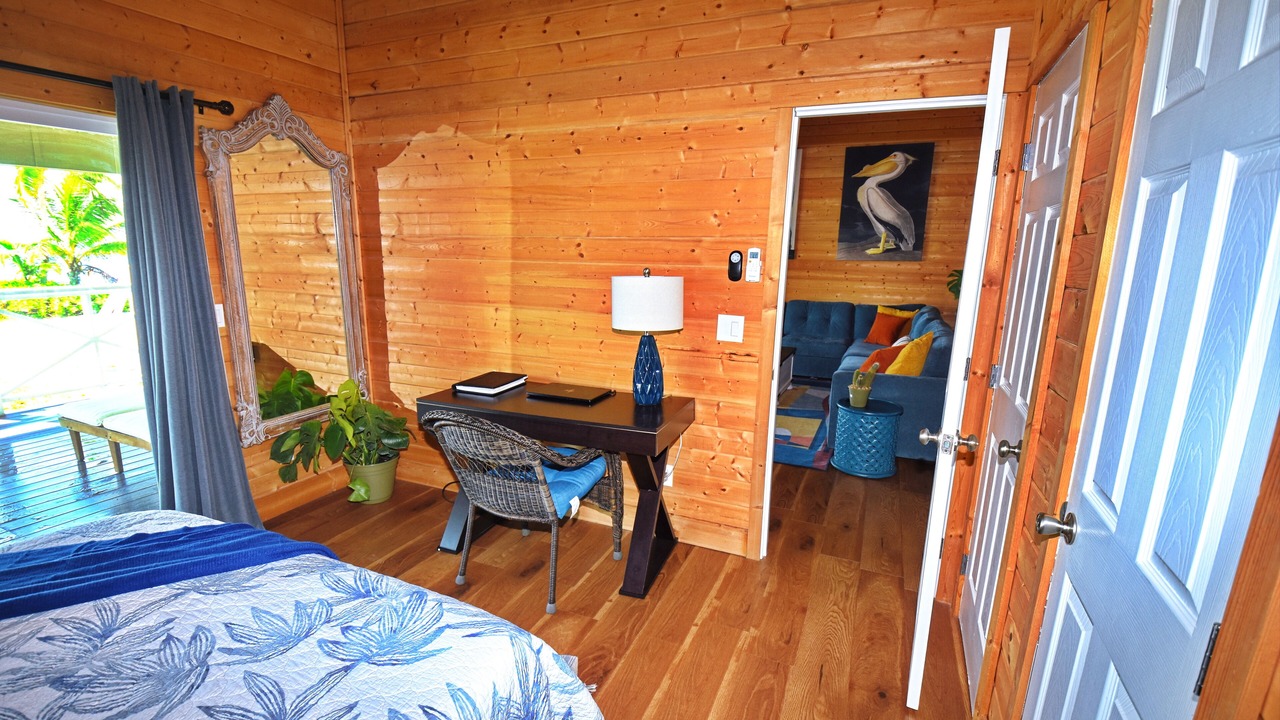Photo of Bedroom in Bahama Palm Shores