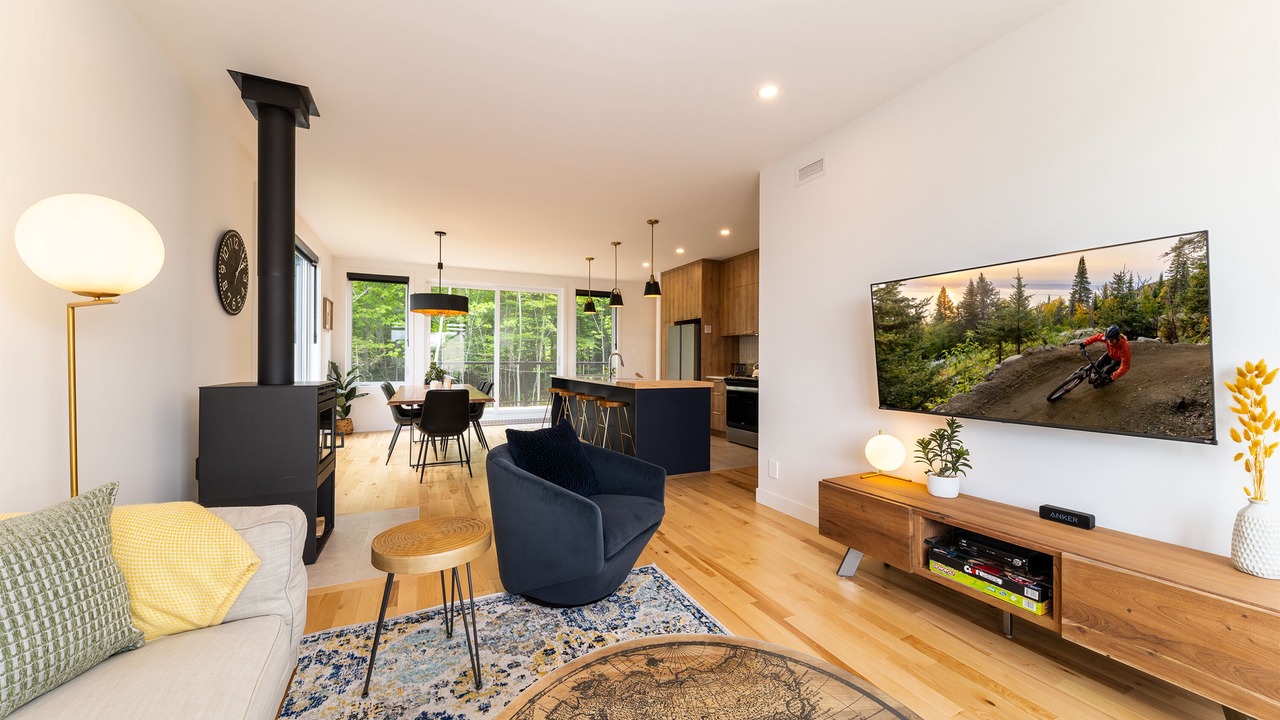 Photo of Livingroom in Petite-Riviere-Saint-Francois