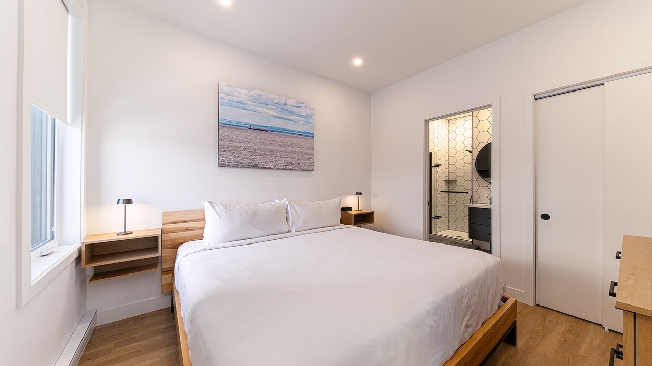 Photo of Bedroom in Petite-Riviere-Saint-Francois