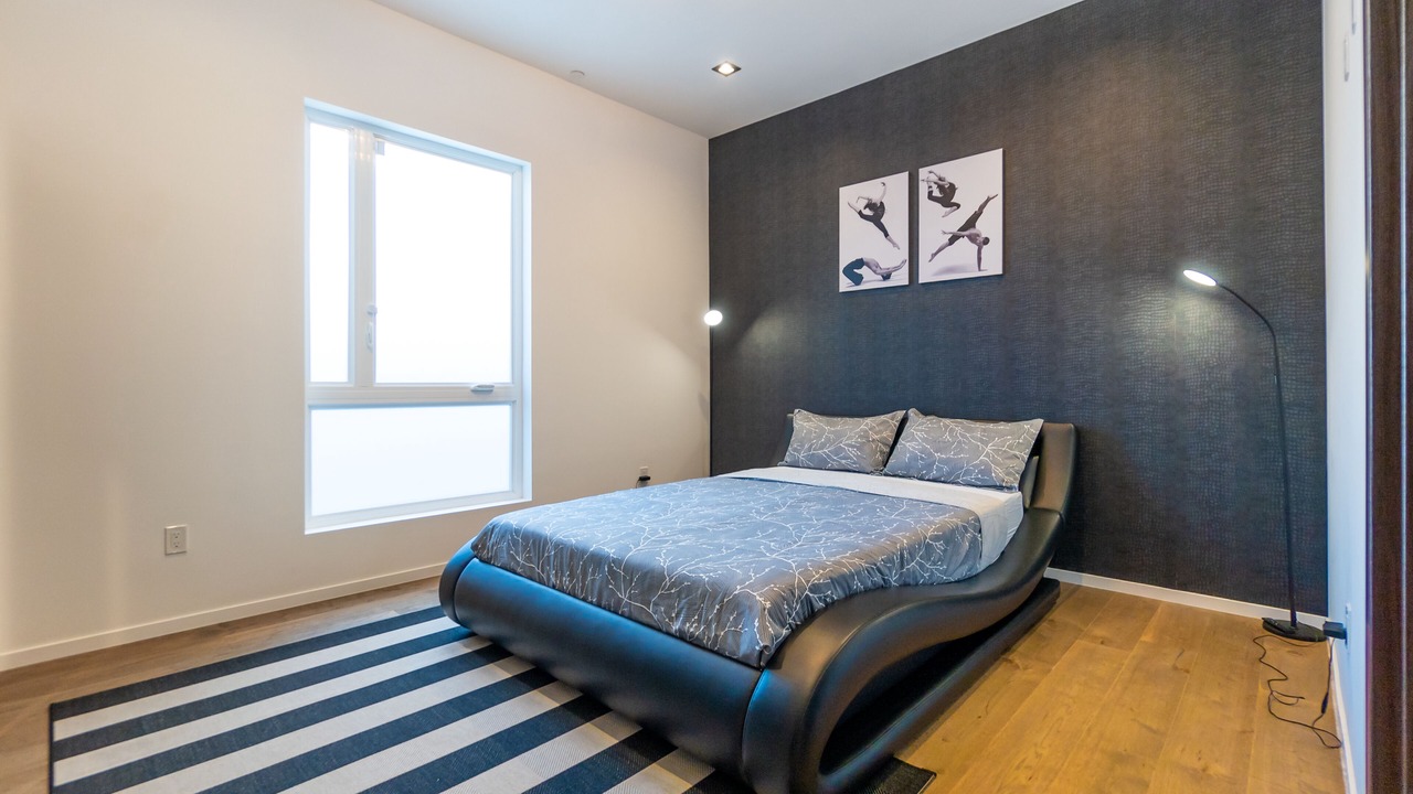 Photo of Bedroom in Valley Village