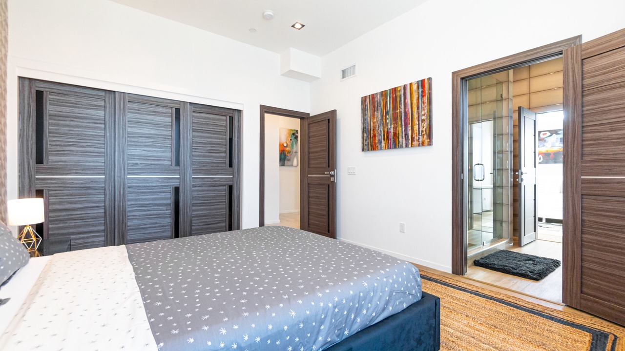 Photo of Bedroom in Valley Village